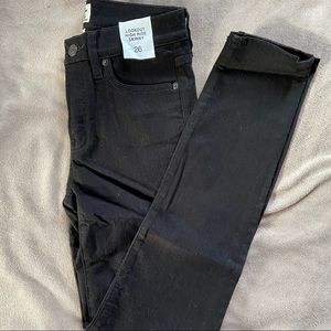 NWOT J.Crew Toothpick Skinny Jean in True Black